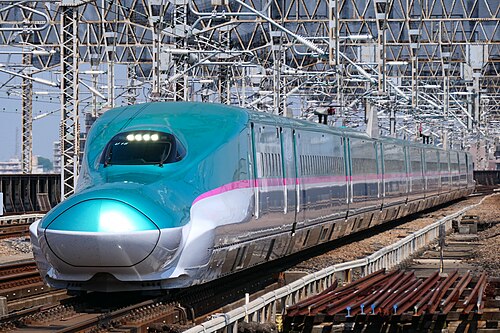 Shinkansen E5